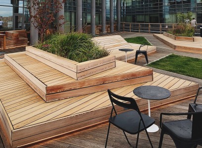 Utiliser un saturateur pour protéger vos terrasses de bureaux ou de salons d'extérieur