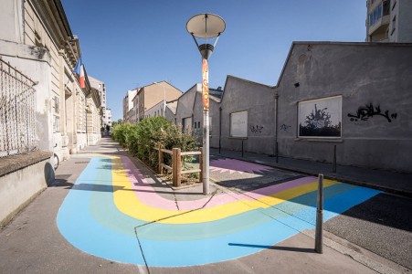 Peinture sol Ultrasol Zolpan de qualité professionnelle pour le chantier de l'association Superposition par l'artiste street art Thomas Lateur, photo Lionel Rault
